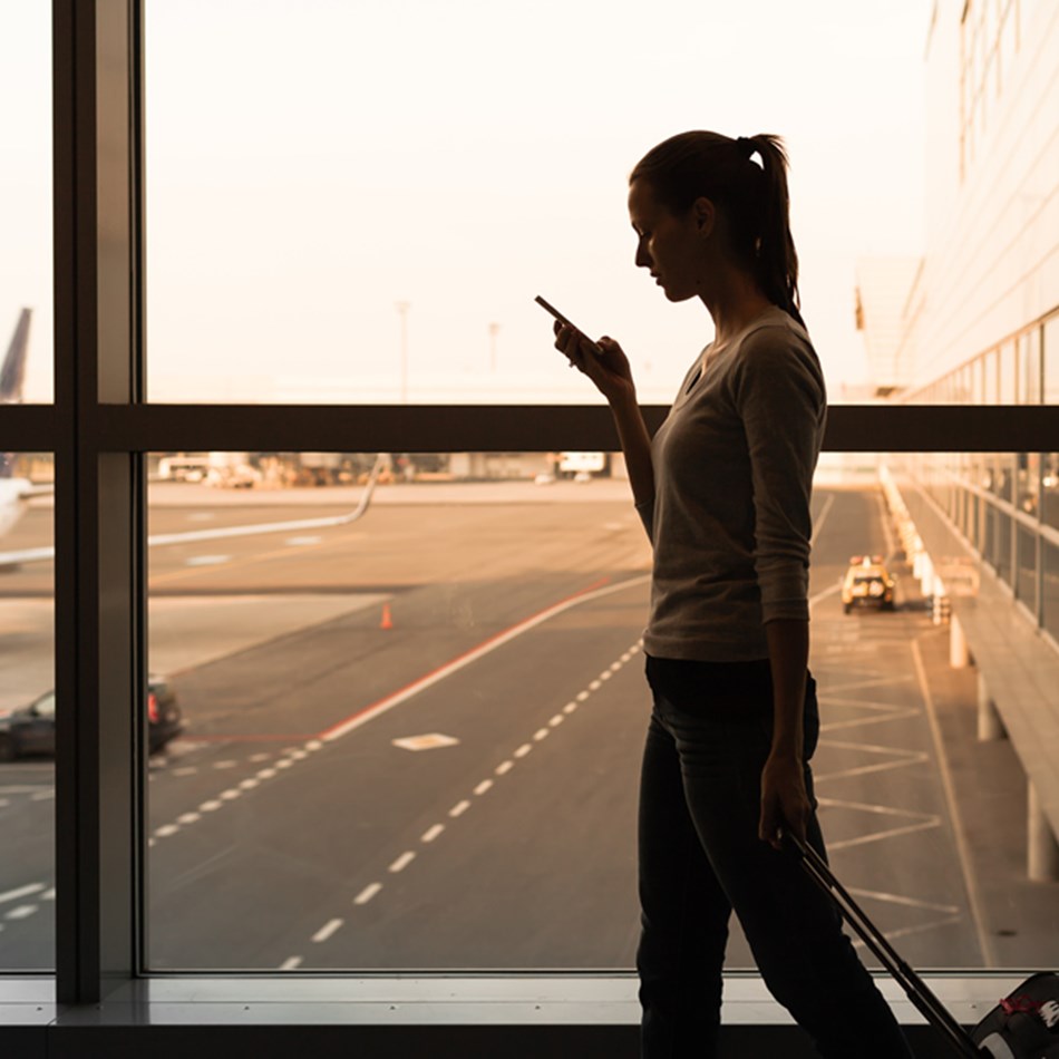 Enable airport-based staff to access business-critical information in real-time Enable airport-based staff to access business-critical information in real-time